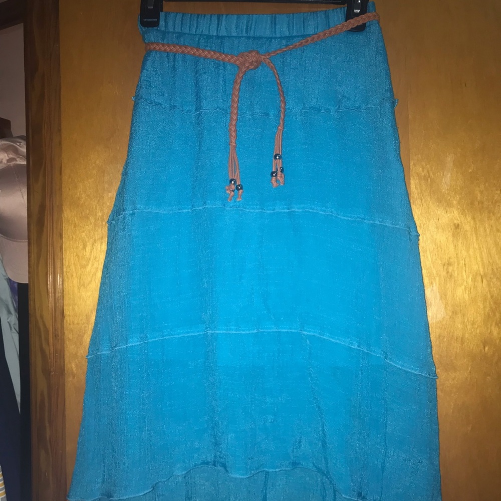 Girls High-Low skirt with belt